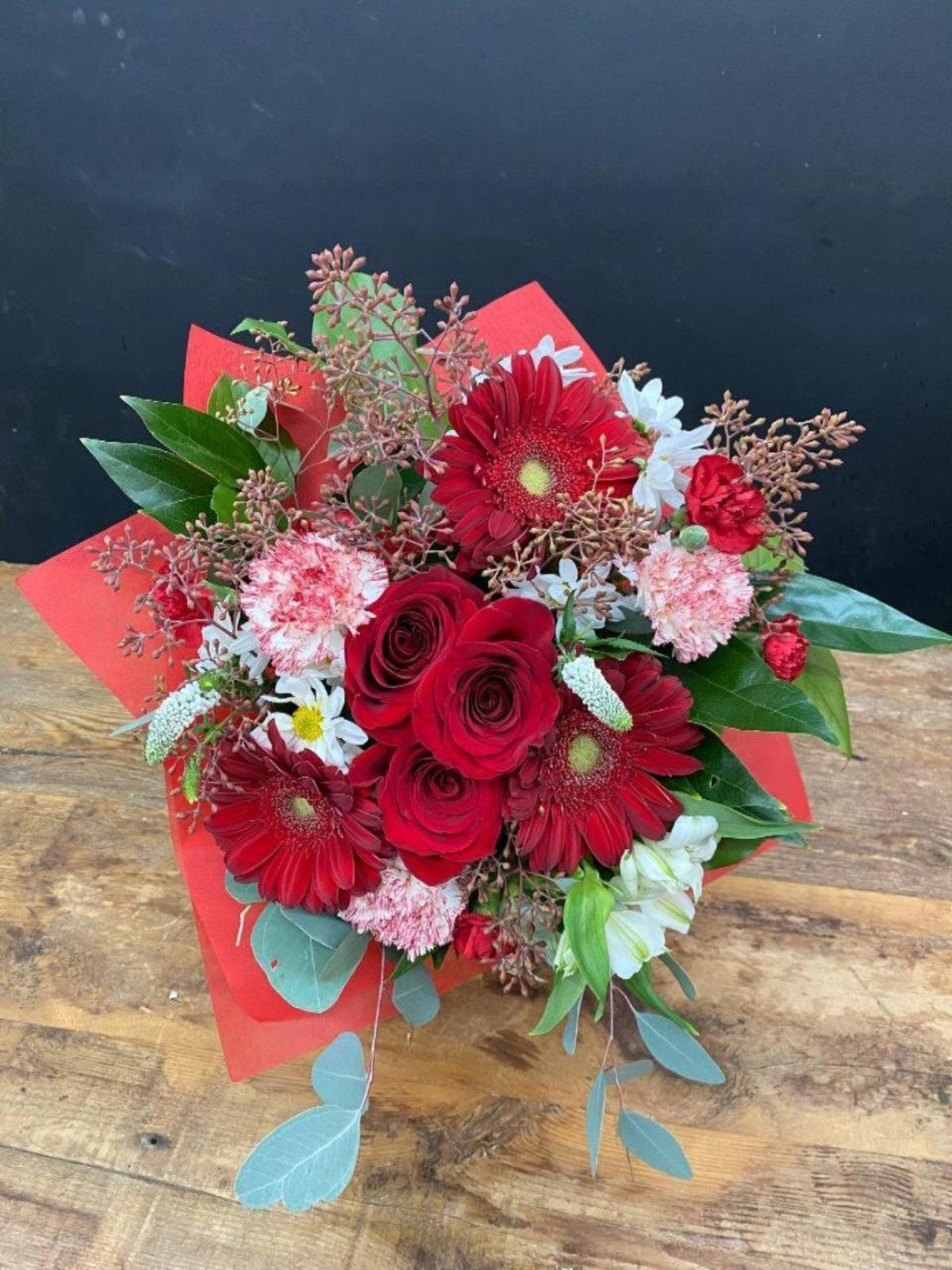 Designer Hand-Tied Bouquet - Style #4 – SATELLITE FLORIST & GARDEN CENTRE, Hamilton ON