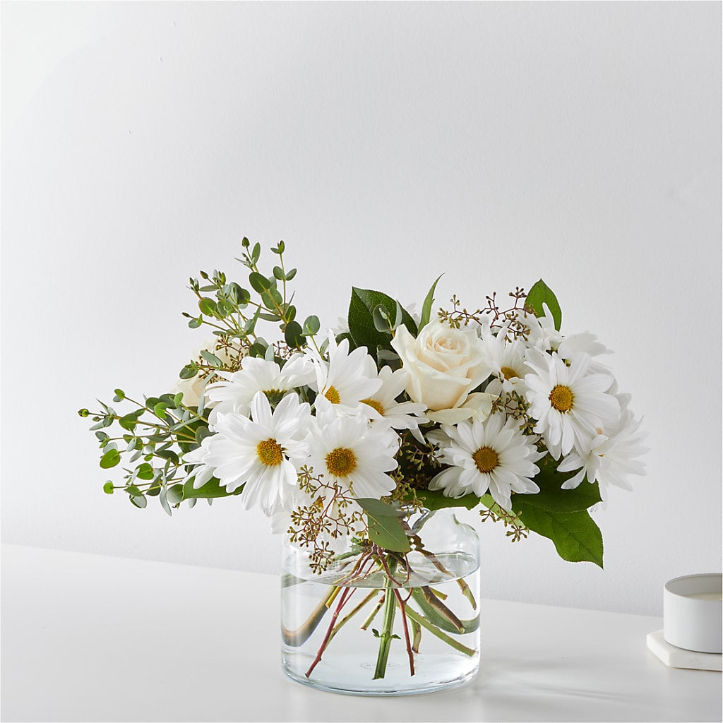 Fresh Linen Bouquet – SATELLITE FLORIST & GARDEN CENTRE, Hamilton ON