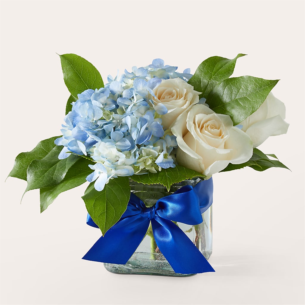 Sky Blue Delight Bouquet – SATELLITE FLORIST & GARDEN CENTRE, Hamilton ON