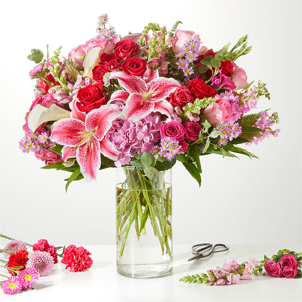 Swooning Over You - A Luxury Florist Original – SATELLITE FLORIST & GARDEN CENTRE, Hamilton ON