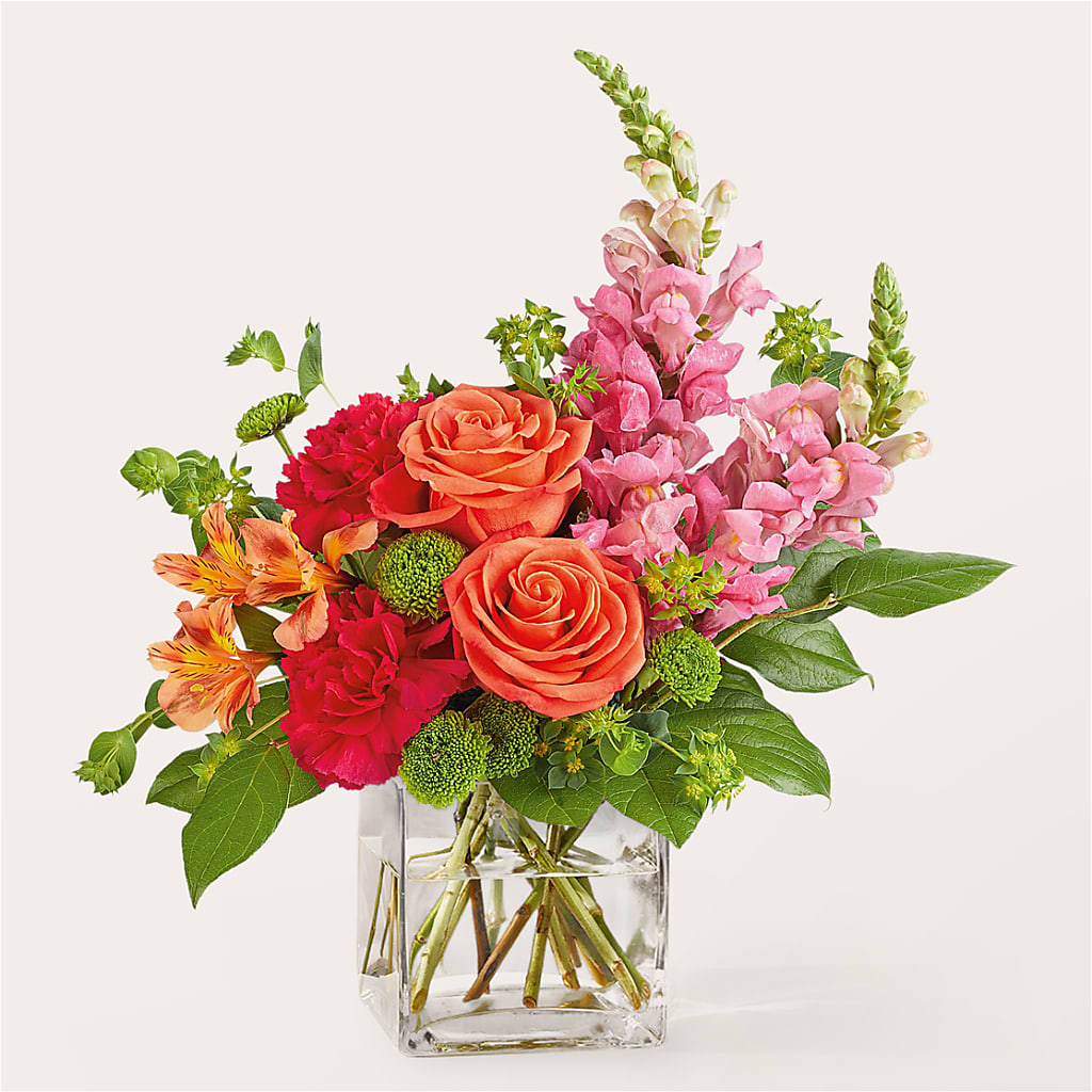Cosmopolitan Bouquet – SATELLITE FLORIST & GARDEN CENTRE, Hamilton ON