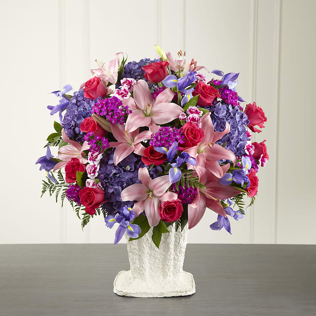 We Fondly Remember Arrangement – SATELLITE FLORIST & GARDEN CENTRE, Hamilton ON