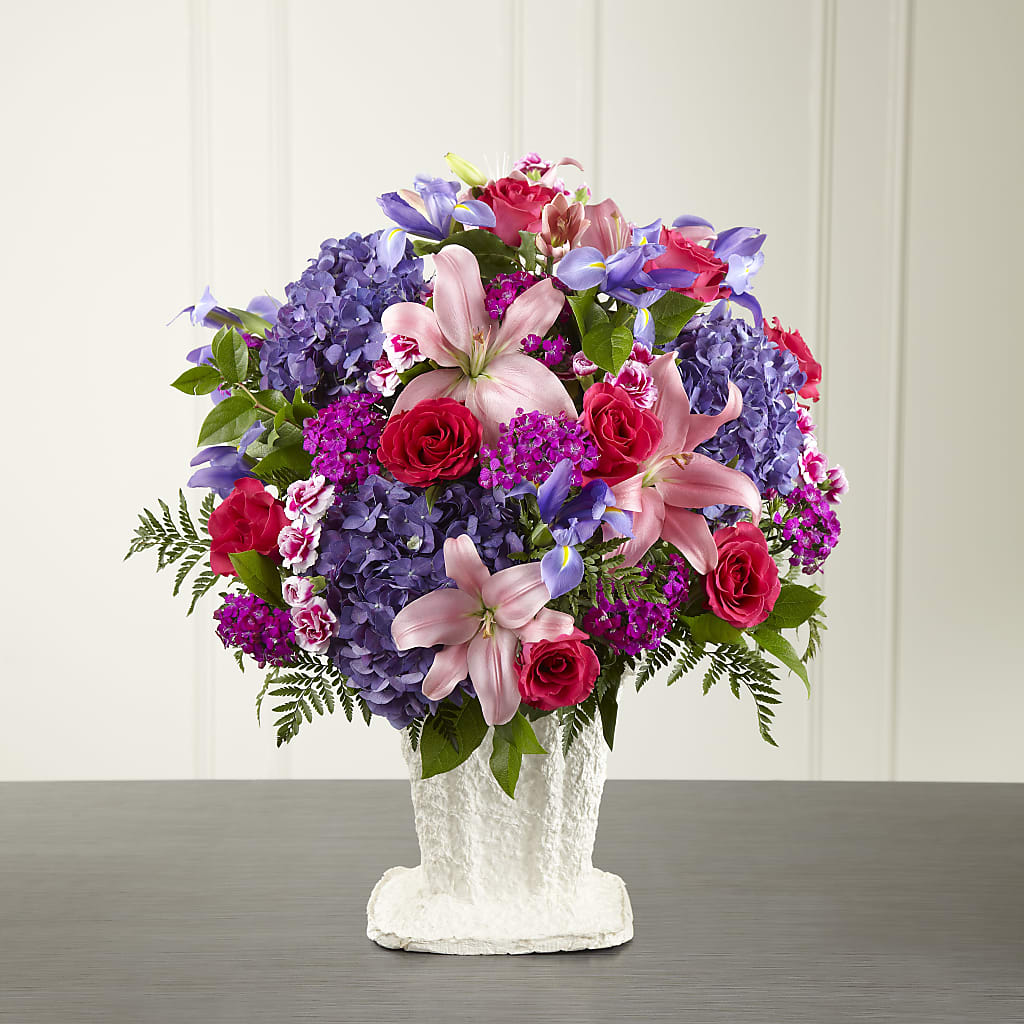We Fondly Remember Arrangement – SATELLITE FLORIST & GARDEN CENTRE, Hamilton ON