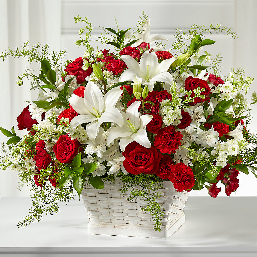 Sentiments of Love Arrangement – SATELLITE FLORIST & GARDEN CENTRE, Hamilton ON