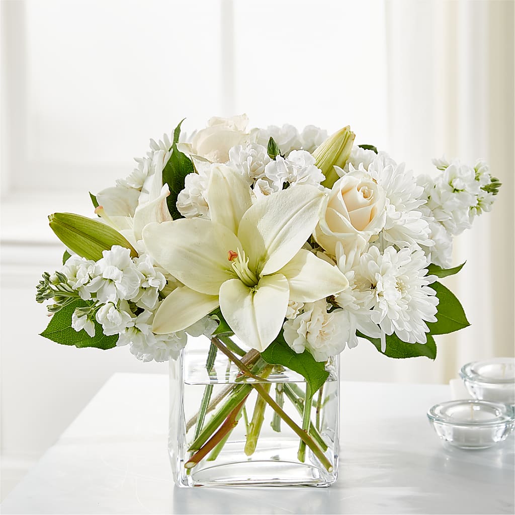 Gentle Breeze Bouquet – SATELLITE FLORIST & GARDEN CENTRE, Hamilton ON