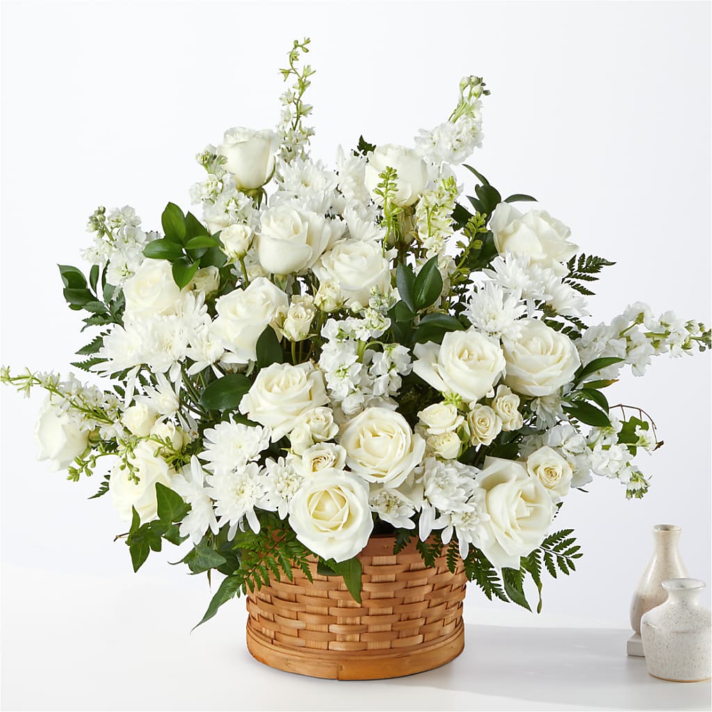 Heartfelt Condolences Arrangement – SATELLITE FLORIST & GARDEN CENTRE, Hamilton ON