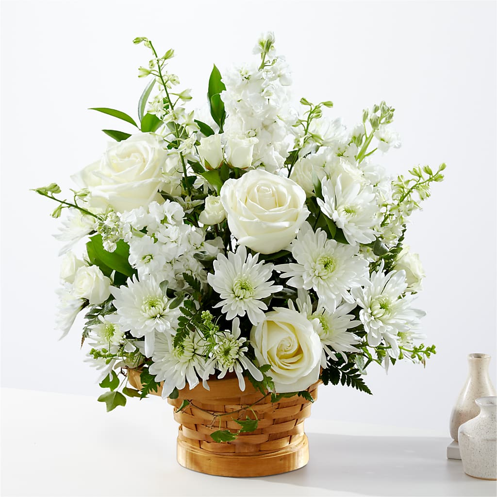 Heartfelt Condolences Arrangement – SATELLITE FLORIST & GARDEN CENTRE, Hamilton ON