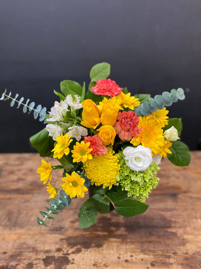 Designer Hand Tied Bouquet - Style #8 – SATELLITE FLORIST & GARDEN CENTRE, Hamilton ON