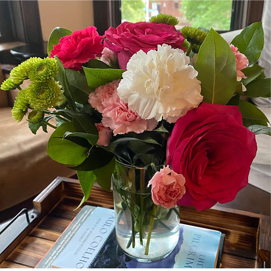 Sweet & Pretty Bouquet – SATELLITE FLORIST & GARDEN CENTRE, Hamilton ON