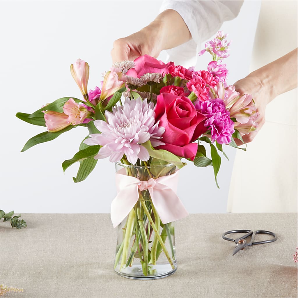 Pink Ribbon - A Florist Original – SATELLITE FLORIST & GARDEN CENTRE, Hamilton ON