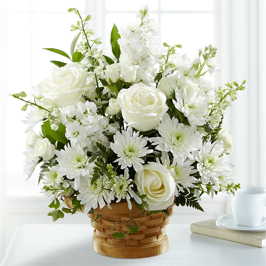 Heartfelt Condolences Arrangement – SATELLITE FLORIST & GARDEN CENTRE, Hamilton ON