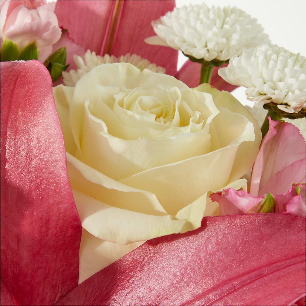 Piece of Cake Bouquet – SATELLITE FLORIST & GARDEN CENTRE, Hamilton ON