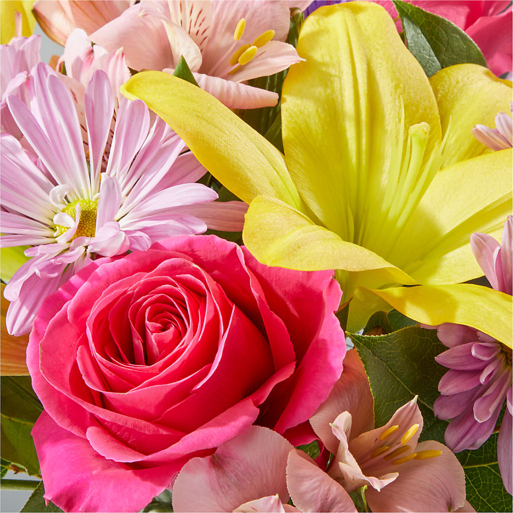 Sprinkles Bouquet – SATELLITE FLORIST & GARDEN CENTRE, Hamilton ON