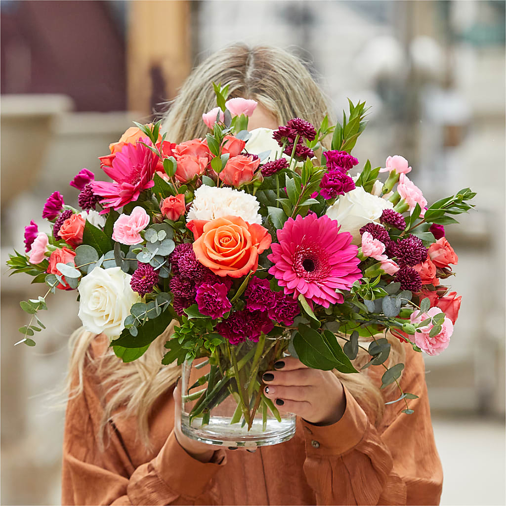 Smell the Roses Bouquet – SATELLITE FLORIST & GARDEN CENTRE, Hamilton ON