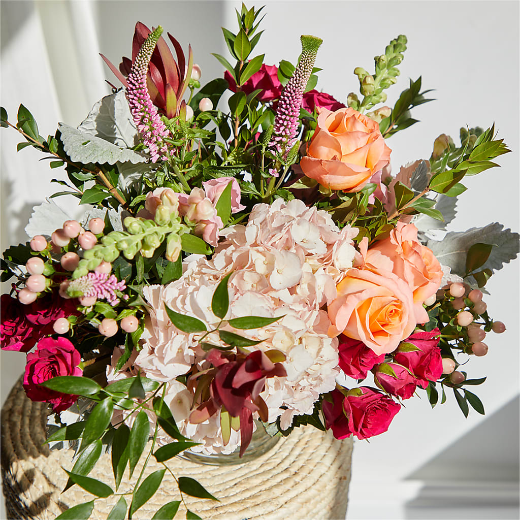 Glitz & Glam Bouquet – SATELLITE FLORIST & GARDEN CENTRE, Hamilton ON